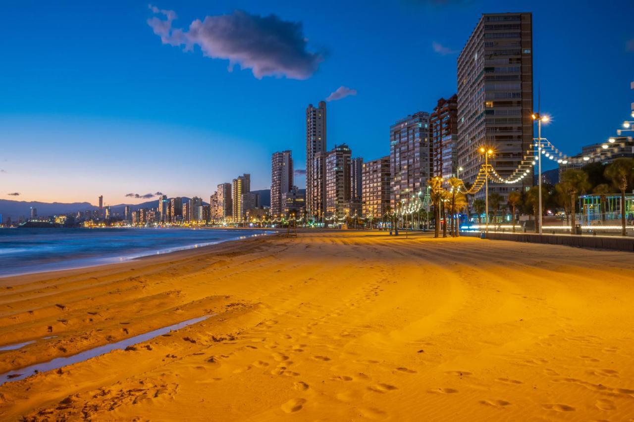 Beautiful Parque Loix 4 Bedroom Apartment Shared Pool, Tennis Court Benidorm Exterior foto