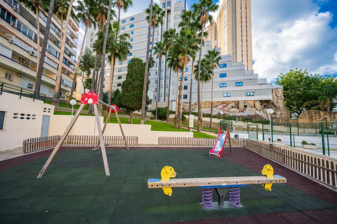 Beautiful Parque Loix 4 Bedroom Apartment Shared Pool, Tennis Court Benidorm Exterior foto