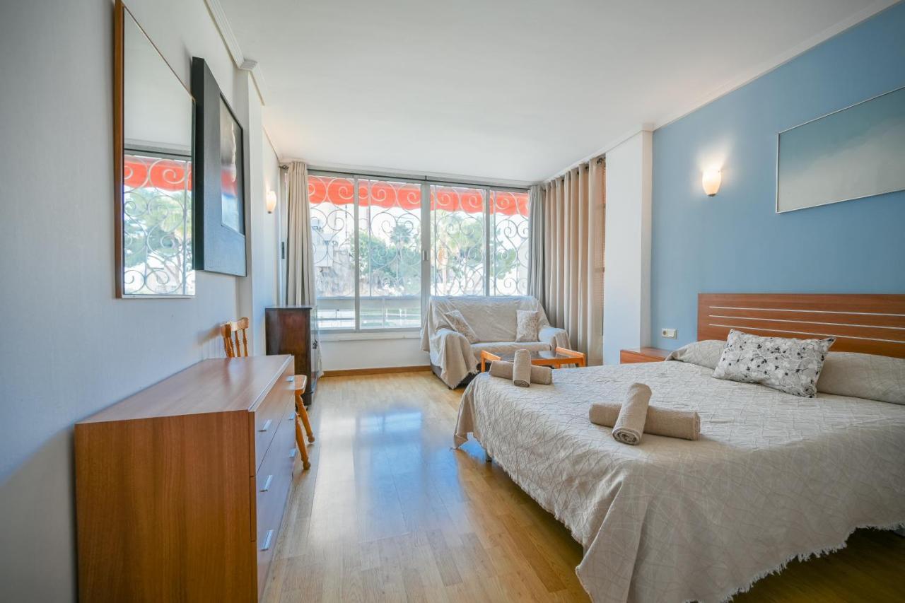 Beautiful Parque Loix 4 Bedroom Apartment Shared Pool, Tennis Court Benidorm Exterior foto