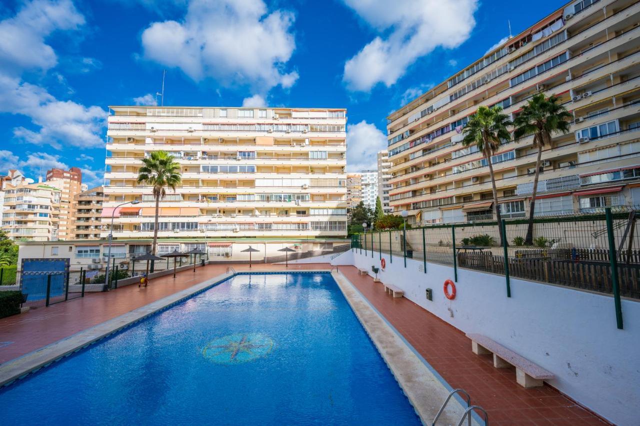 Beautiful Parque Loix 4 Bedroom Apartment Shared Pool, Tennis Court Benidorm Exterior foto